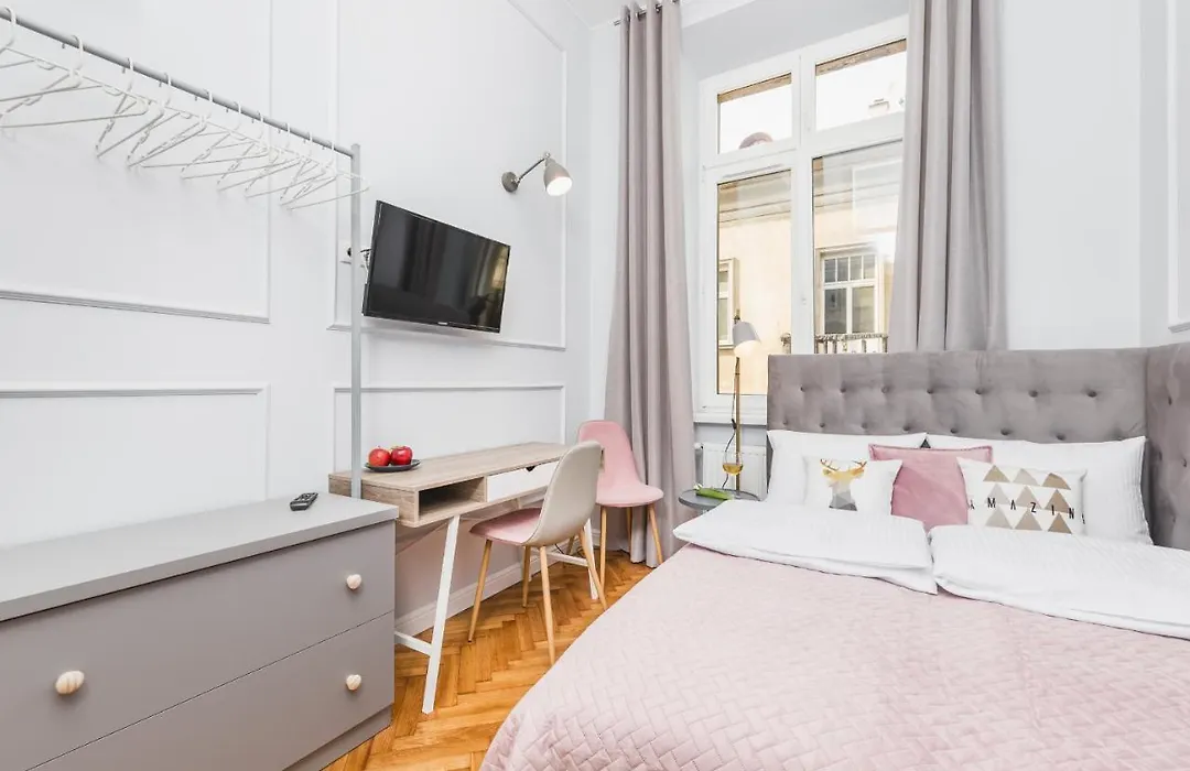 Traveler'S Best Choice - Old Town Guesthouse - By Upstairs-1